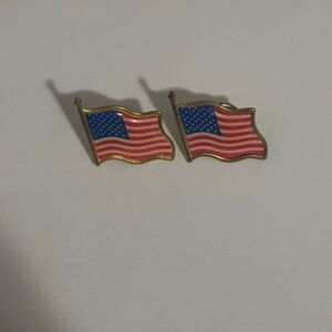 2 Flag Pins